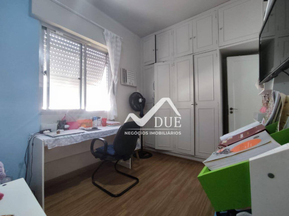Imagem Casa com 3 Quartos à Venda, 168 m² em Boqueirão - Santos Imagem Casa com 3 Quartos à Venda, 168 m² em Boqueirão - Santos