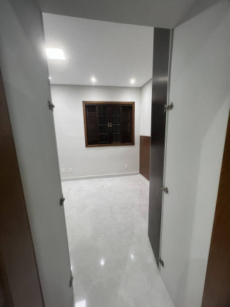 Imagem Casa com 3 Quartos à Venda, 210 m² em Parque Das Nações - Santo André Imagem Casa com 3 Quartos à Venda, 210 m² em Parque Das Nações - Santo André