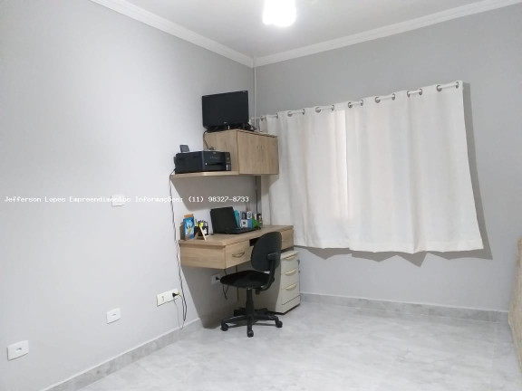 Imagem Casa com 3 Quartos à Venda, 229 m² em Jardim Celani - Salto