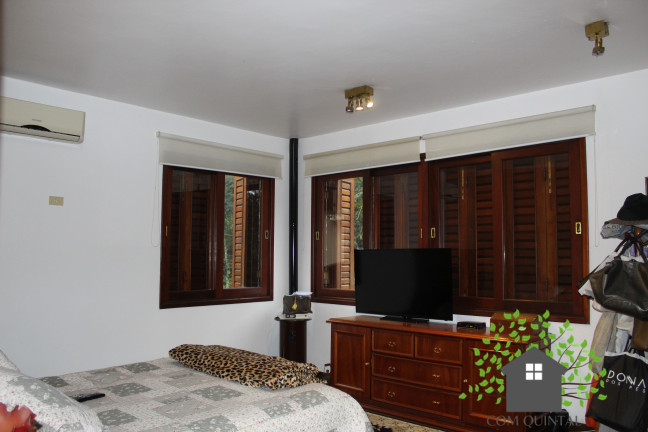 Imagem Casa com 4 Quartos à Venda, 760 m² em Altos De São Fernando - Jandira