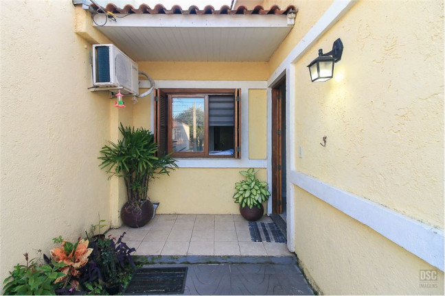 Imagem Casa com 3 Quartos à Venda,  em Hípica - Porto Alegre
