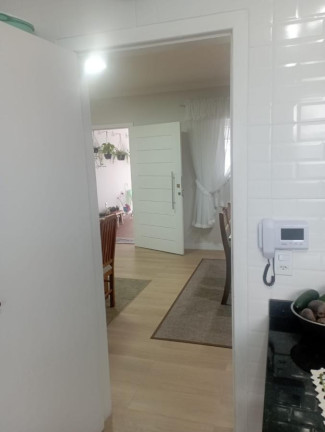 Imagem Casa com 3 Quartos para Alugar, 400 m² em São João Do Rio Vermelho - Florianópolis Imagem Casa com 3 Quartos para Alugar, 400 m² em São João Do Rio Vermelho - Florianópolis
