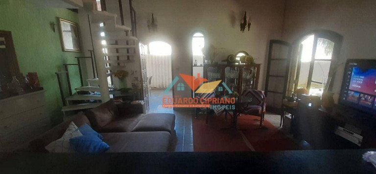 Imagem Casa com 3 Quartos à Venda, 180 m² em Massaguaçu - Caraguatatuba