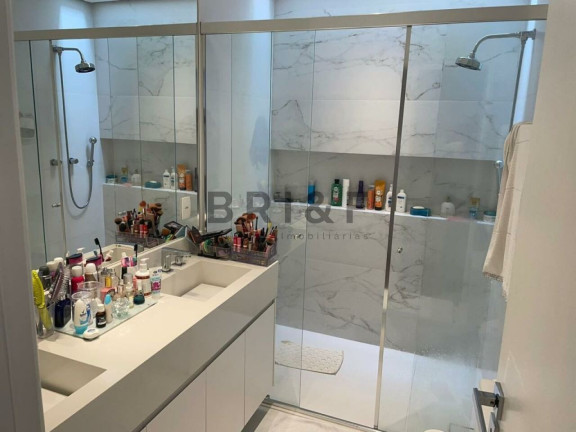 Imagem Casa com 4 Quartos à Venda, 240 m² em Moema - São Paulo Imagem Casa com 4 Quartos à Venda, 240 m² em Moema - São Paulo