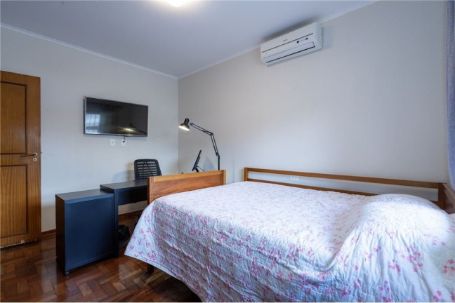 Imagem Casa com 3 Quartos à Venda, 285 m² em Moema - São Paulo Imagem Casa com 3 Quartos à Venda, 285 m² em Moema - São Paulo