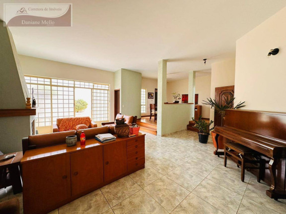Imagem Casa à Venda, em Jardim Europa - Bragança Paulista Imagem Casa à Venda, em Jardim Europa - Bragança Paulista