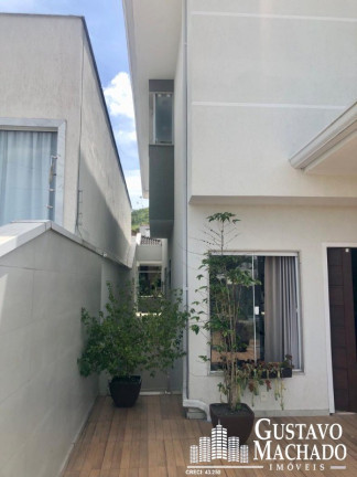 Imagem Casa com 4 Quartos à Venda, 281 m² em Jardim Belvedere - Volta Redonda Imagem Casa com 4 Quartos à Venda, 281 m² em Jardim Belvedere - Volta Redonda