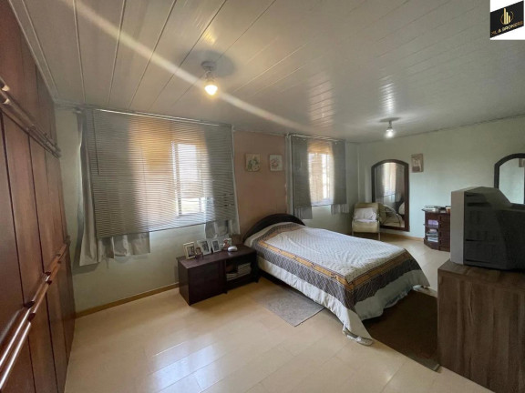 Imagem Sobrado com 3 Quartos à Venda, 267 m² em Guabirotuba - Curitiba Imagem Sobrado com 3 Quartos à Venda, 267 m² em Guabirotuba - Curitiba