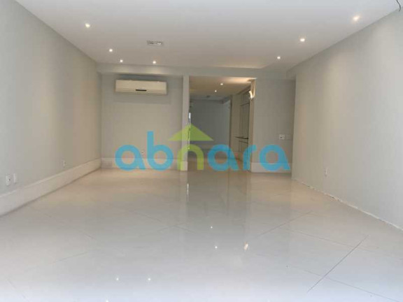 Imagem Apartamento com 3 Quartos à Venda, 210 m² em Copacabana - Rio De Janeiro Imagem Apartamento com 3 Quartos à Venda, 210 m² em Copacabana - Rio De Janeiro