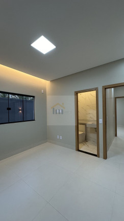 Imagem Casa com 4 Quartos à Venda, 218 m² em Jardim Presidente - Goiânia