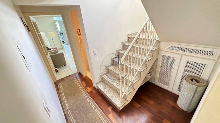 Imagem Sobrado com 3 Quartos à Venda, 229 m² em Vila Pires - Santo André Imagem Sobrado com 3 Quartos à Venda, 229 m² em Vila Pires - Santo André