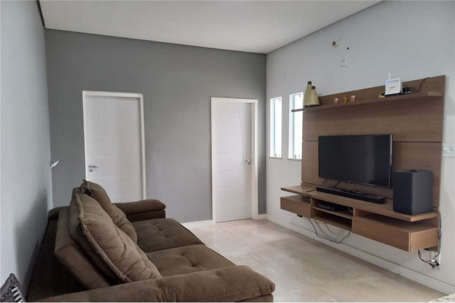 Imagem Casa com 2 Quartos à Venda, em Loteamento Residencial E Comercial Araguaia - Pindamonhangaba Imagem Casa com 2 Quartos à Venda, em Loteamento Residencial E Comercial Araguaia - Pindamonhangaba