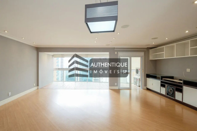 Apartamento com 3 Quartos à Venda, 125 m² em Vila Olímpia - São Paulo