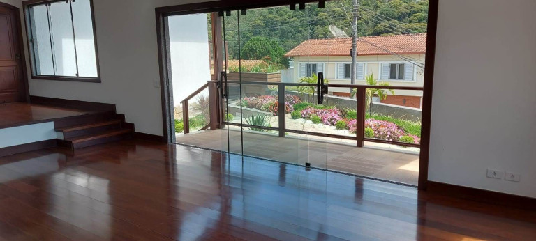 Imagem Casa com 4 Quartos à Venda, 382 m² em Parque São Luiz - Teresópolis Imagem Casa com 4 Quartos à Venda, 382 m² em Parque São Luiz - Teresópolis