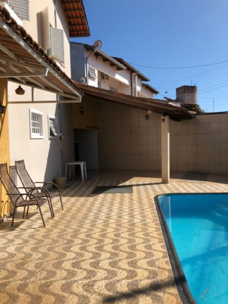 Imagem Sobrado com 4 Quartos à Venda, 162 m² em Santa Genoveva - Goiânia Imagem Sobrado com 4 Quartos à Venda, 162 m² em Santa Genoveva - Goiânia