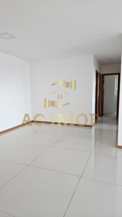Imagem Imóvel com 4 Quartos à Venda, 142 m² em Pituacu - Salvador