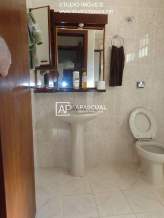 Sobrado com 4 Quartos à Venda, 300 m² em Massaguaçu - Caraguatatuba