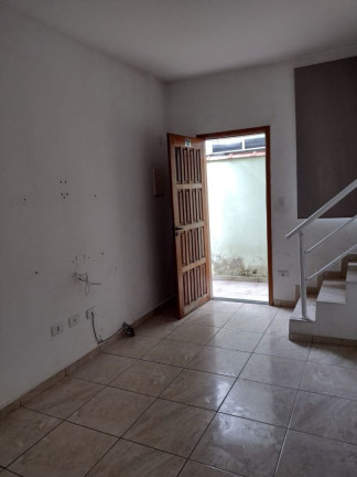 Imagem Casa com 2 Quartos à Venda, 65 m² em Jardim Samambaia - Praia Grande Imagem Casa com 2 Quartos à Venda, 65 m² em Jardim Samambaia - Praia Grande