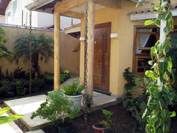 Casa com 2 Quartos à Venda, 200 m² em Balneário Flórida - Praia Grande