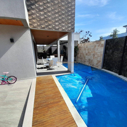 Imagem Casa com 3 Quartos à Venda, 420 m² em Vargem Pequena - Rio De Janeiro Imagem Casa com 3 Quartos à Venda, 420 m² em Vargem Pequena - Rio De Janeiro