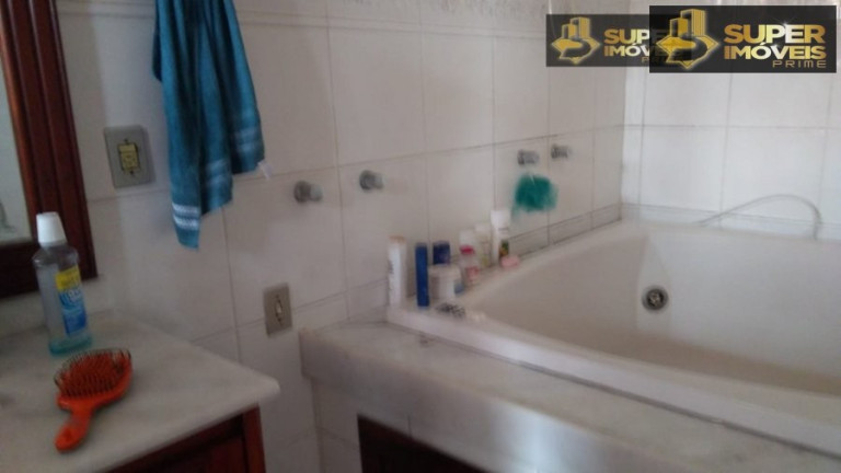 Imagem Casa com 5 Quartos à Venda, 240 m² em São Gonçalo - Pelotas