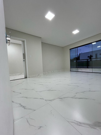 Imagem Casa com 4 Quartos à Venda, 235 m² em Setor Habitacional Vicente Pires - Brasília Imagem Casa com 4 Quartos à Venda, 235 m² em Setor Habitacional Vicente Pires - Brasília