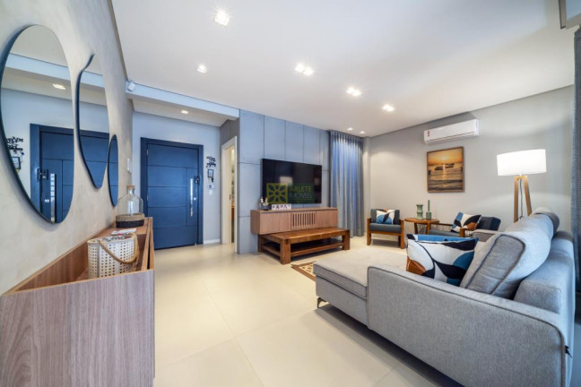 Imagem Casa com 3 Quartos à Venda, 159 m² em Canto Grande - Bombinhas Imagem Casa com 3 Quartos à Venda, 159 m² em Canto Grande - Bombinhas