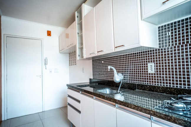Imagem Apartamento com 2 Quartos à Venda, 42 m² em Santo Antônio - Porto Alegre Imagem Apartamento com 2 Quartos à Venda, 42 m² em Santo Antônio - Porto Alegre