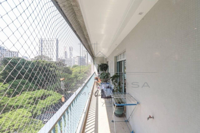 Imagem Imóvel com 3 Quartos à Venda, 391 m² em República - São Paulo Imagem Imóvel com 3 Quartos à Venda, 391 m² em República - São Paulo