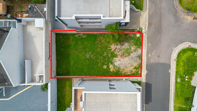 Imagem Terreno à Venda, 192 m² em Campo Comprido - Curitiba Imagem Terreno à Venda, 192 m² em Campo Comprido - Curitiba
