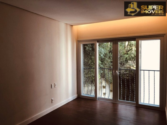 Imagem Apartamento com 2 Quartos à Venda, 116 m² em Floresta - Gramado