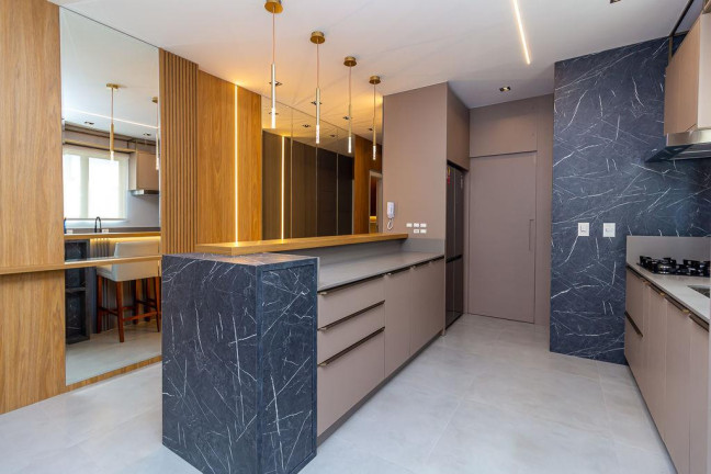 Imagem Apartamento com 3 Quartos à Venda, 126 m² em Pioneiros - Balneário Camboriú Imagem Apartamento com 3 Quartos à Venda, 126 m² em Pioneiros - Balneário Camboriú