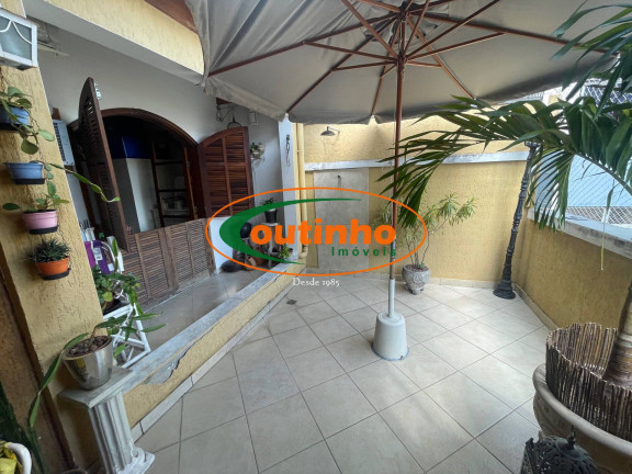 Imagem Apartamento com 2 Quartos à Venda, 110 m² em Tijuca - Rio De Janeiro Imagem Apartamento com 2 Quartos à Venda, 110 m² em Tijuca - Rio De Janeiro
