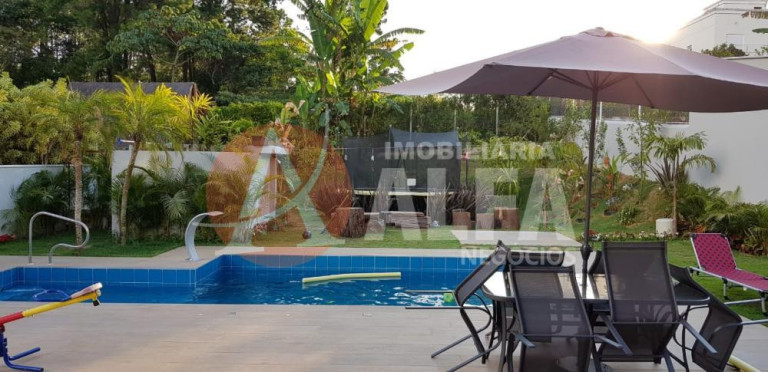 Imagem Casa com 4 Quartos à Venda, 600 m² em Granja Viana - Cotia Imagem Casa com 4 Quartos à Venda, 600 m² em Granja Viana - Cotia