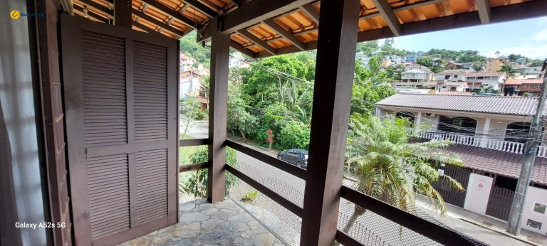 Imagem Casa com 3 Quartos à Venda, 360 m² em Pantanal - Florianópolis Imagem Casa com 3 Quartos à Venda, 360 m² em Pantanal - Florianópolis