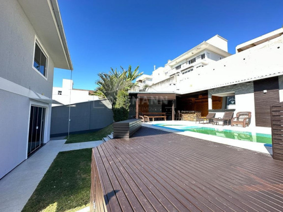 Imagem Casa com 3 Quartos à Venda, 206 m² em Cidade Universitária Pedra Branca - Palhoça