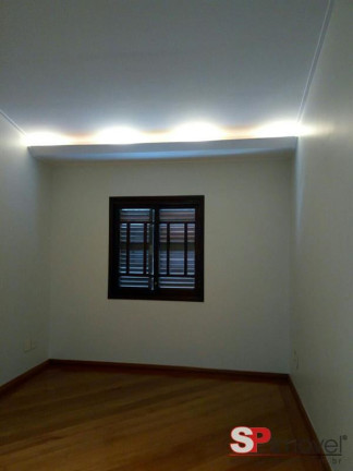 Imagem Casa com 4 Quartos à Venda, 300 m² em City América - São Paulo Imagem Casa com 4 Quartos à Venda, 300 m² em City América - São Paulo