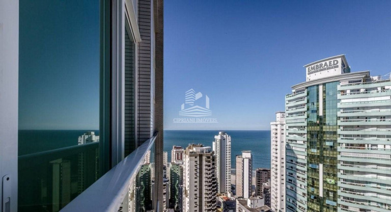 Imagem Apartamento com 3 Quartos à Venda,  em Centro - Balneário Camboriú