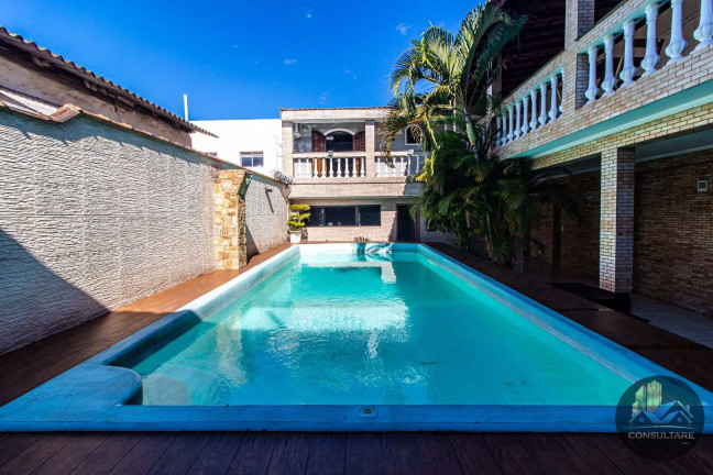Casa com 2 Quartos à Venda, 250 m² em Areia Branca - Santos