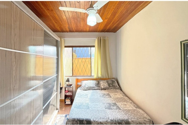 Imagem Casa com 2 Quartos à Venda, 101 m² em Vila Nova - Porto Alegre Imagem Casa com 2 Quartos à Venda, 101 m² em Vila Nova - Porto Alegre