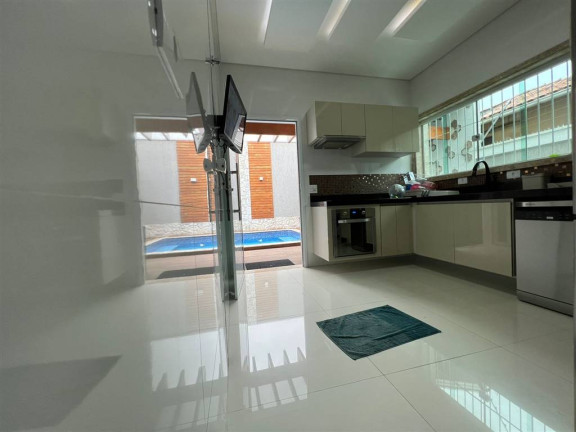 Imagem Casa com 3 Quartos à Venda, 180 m² em Maracanã - Praia Grande Imagem Casa com 3 Quartos à Venda, 180 m² em Maracanã - Praia Grande