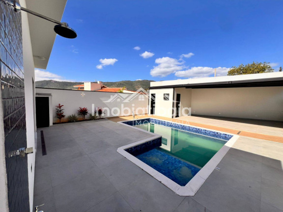 Imagem Casa com 3 Quartos à Venda, 440 m² em Nova Gardênia - Atibaia Imagem Casa com 3 Quartos à Venda, 440 m² em Nova Gardênia - Atibaia