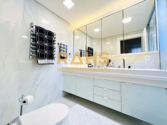 Imagem Apartamento com 3 Quartos à Venda, 198 m² em Atiradores - Joinville
