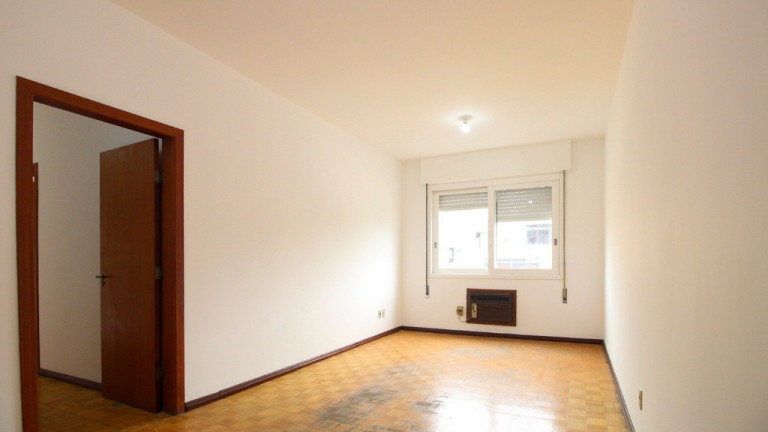 Imagem Imóvel com 3 Quartos à Venda, 135 m² em Rio Branco - Porto Alegre Imagem Imóvel com 3 Quartos à Venda, 135 m² em Rio Branco - Porto Alegre