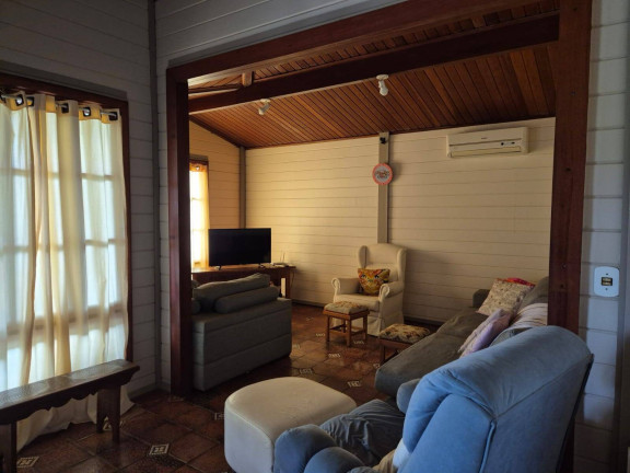 Imagem Chácara à Venda, 3.800 m² em Vila Santos - Caçapava Imagem Chácara à Venda, 3.800 m² em Vila Santos - Caçapava