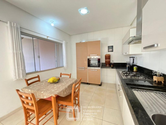 Imagem Casa com 3 Quartos à Venda, 190 m² em Setor Tocantins - Aparecida De Goiânia