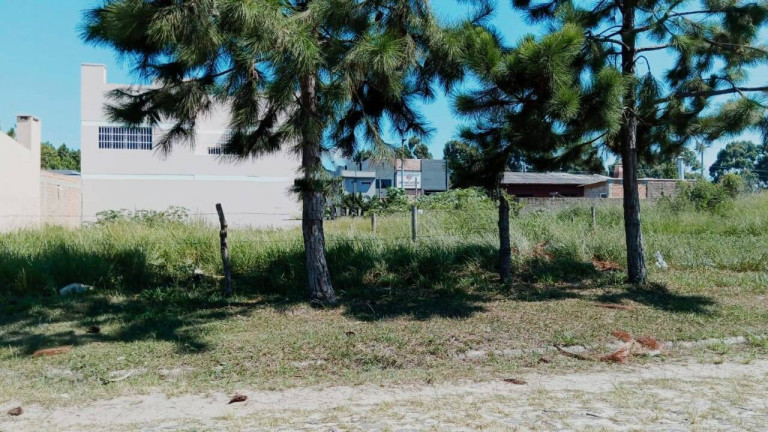 Terreno à Venda, 300 m² em Capão Da Canoa