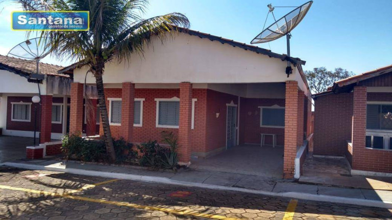 Imagem Casa com 3 Quartos à Venda, 160 m² em Mansões Das águas Quentes - Caldas Novas Imagem Casa com 3 Quartos à Venda, 160 m² em Mansões Das águas Quentes - Caldas Novas
