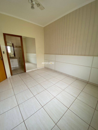 Imagem Casa com 3 Quartos à Venda, 130 m² Imagem Casa com 3 Quartos à Venda, 130 m²