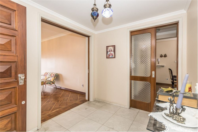 Imagem Imóvel com 4 Quartos à Venda, em Menino Deus - Porto Alegre Imagem Imóvel com 4 Quartos à Venda, em Menino Deus - Porto Alegre